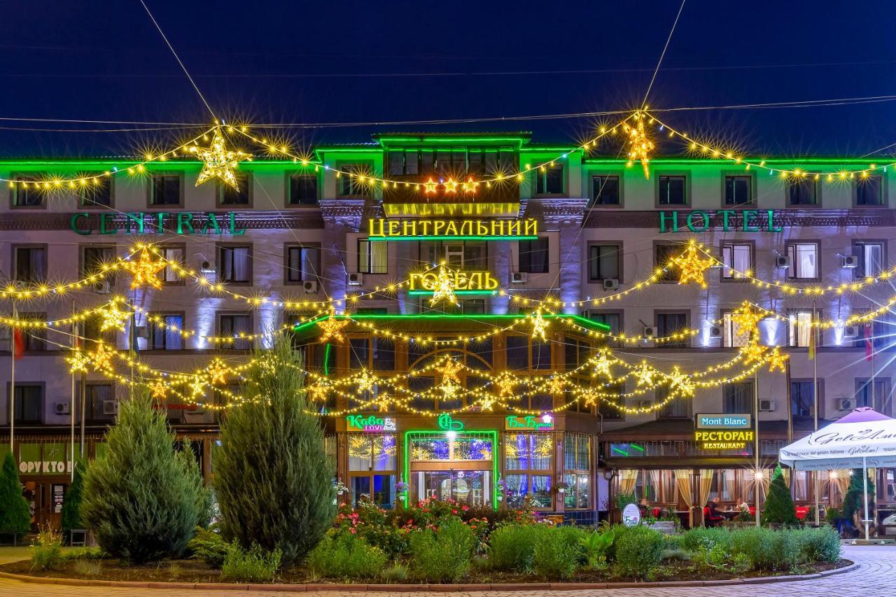 Centralny Hotel Kryvy Rih Extérieur photo