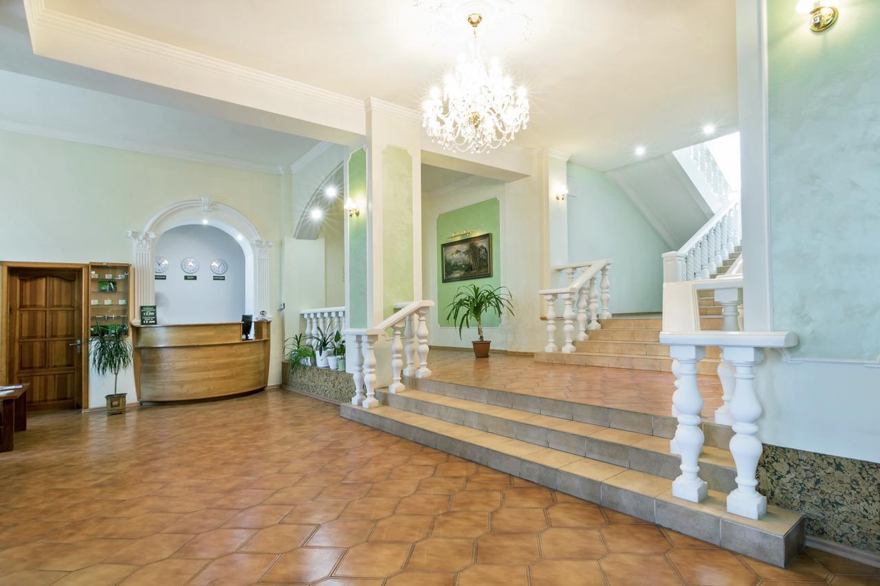 Centralny Hotel Kryvy Rih Extérieur photo