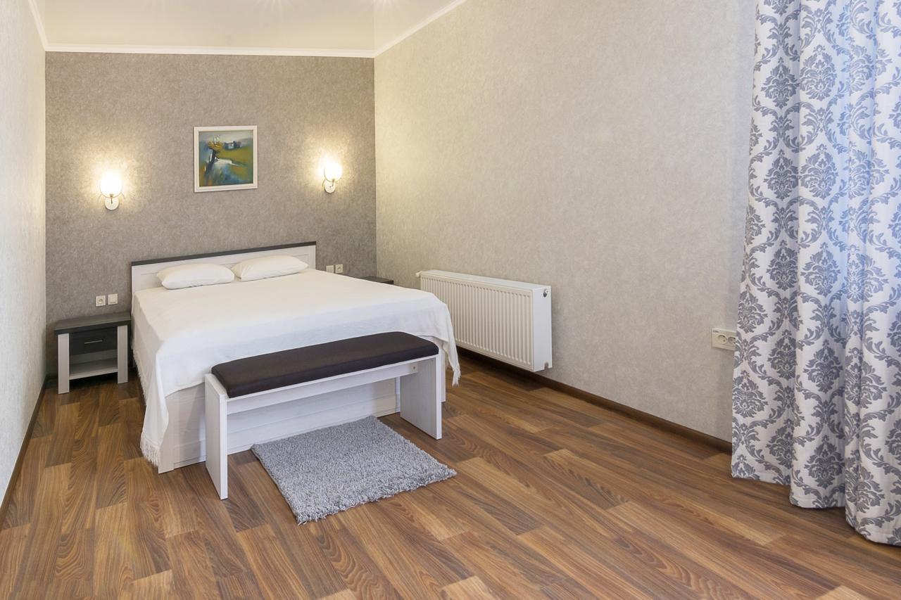 Centralny Hotel Kryvy Rih Extérieur photo