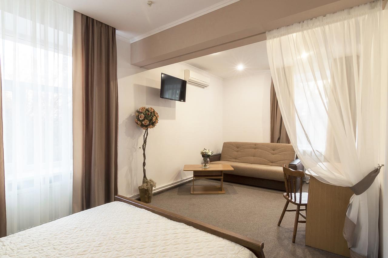 Centralny Hotel Kryvy Rih Extérieur photo